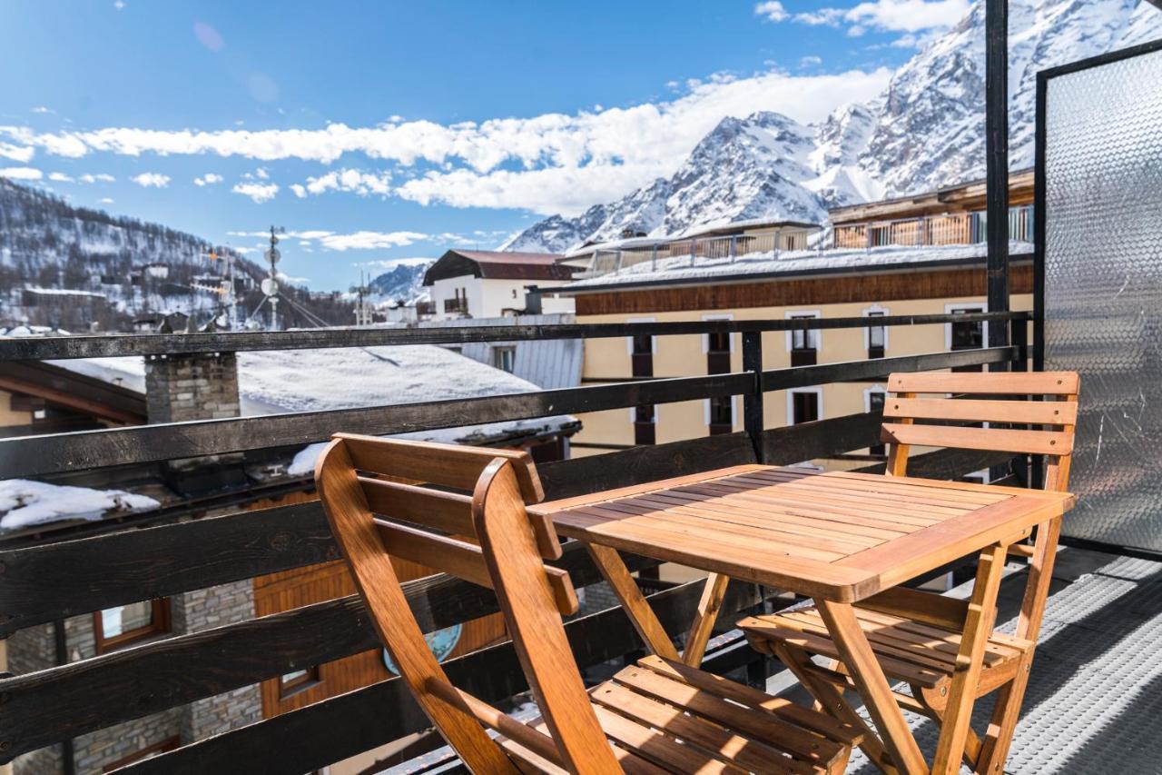 Stay In Cervinia Deluxe Apartment Breuil-Cervinia Kültér fotó